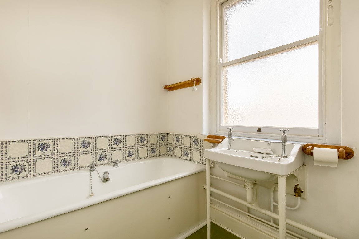 8 Canowie Road 24 (Medium)