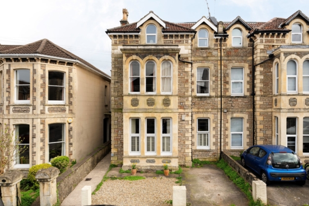 Montrose Avenue | Redland