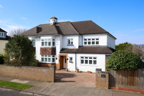 Cedar Park | Stoke Bishop