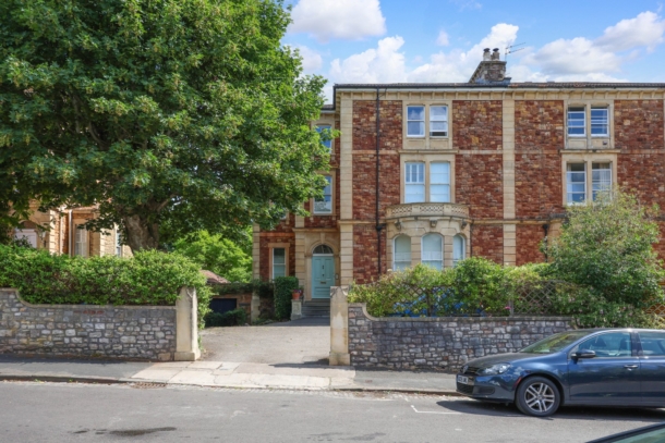 Miles Road | Clifton