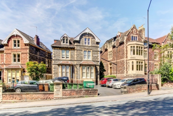 Queens Avenue | Clifton