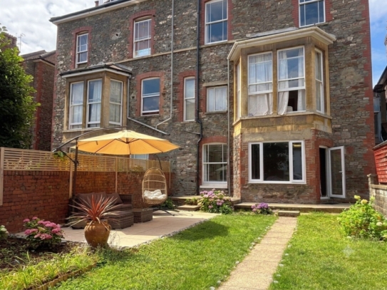 Salisbury Road | Redland