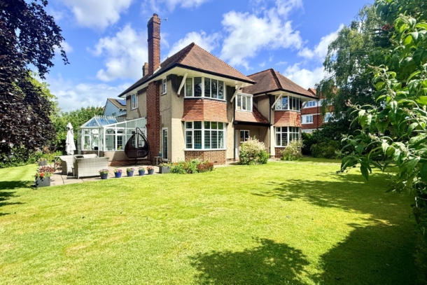 Downs Park East | Westbury Park