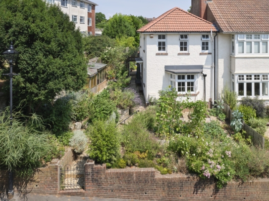 Elm Lane | Redland